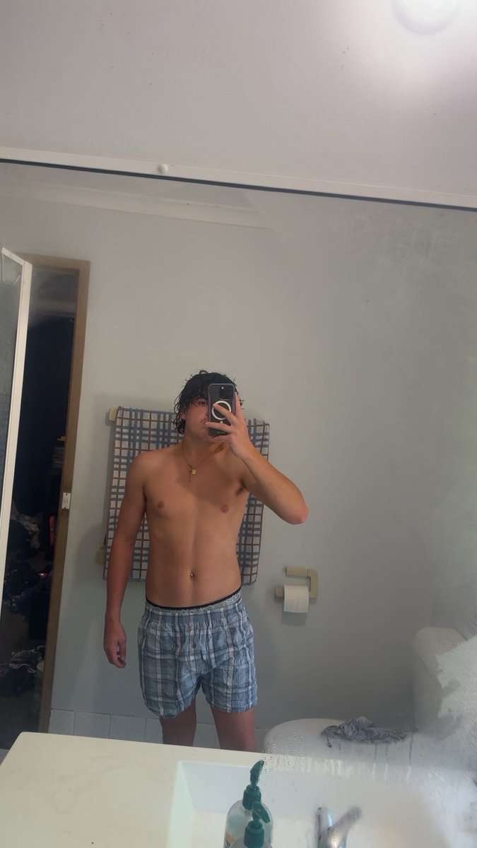 jay9jay07's tweet photo. Mhm CAUGHT you looking… and you didn’t look away 👀

#MirrorPic #FeelingMyself #Gay #OnlyFans #LinkInBio #SubscribeNow #ExclusiveContent #mlm https://t.co/0pBKKQD1Z1