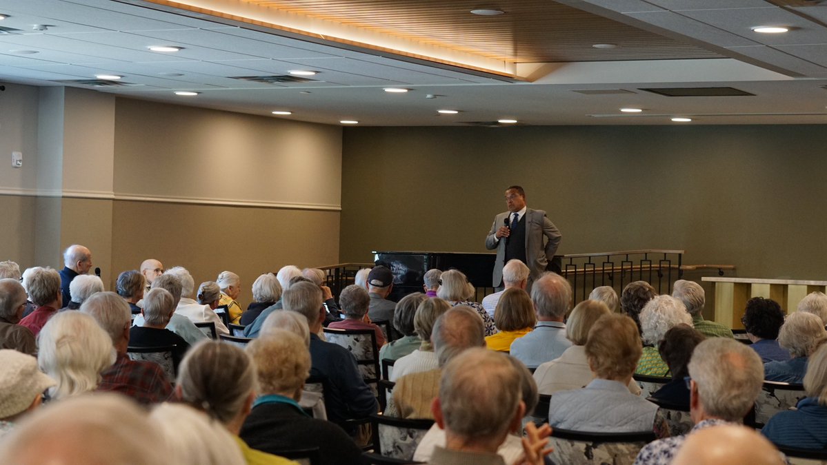 Keith Ellison tweet media