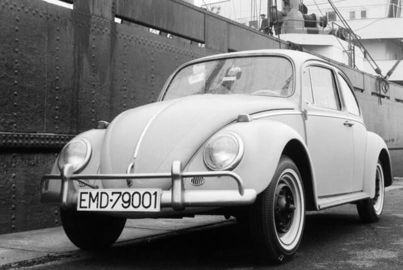YannRobichon's tweet photo. Happy #WednesdayVW / #VWWednesday!... 
#Auto #Automobile #Automobiles #Autos #Beetle #Car #CarHistory #Cars #CarsHistory #ClassicCar #ClassicCars #Coccinelle #Coupé #Cox #Käfer #Kever #Photo #Photographie #Photography #RetroCar #RetroCars #VintageCar #VintageCars #Volkswagen #VW https://t.co/kRnxHJPVdI