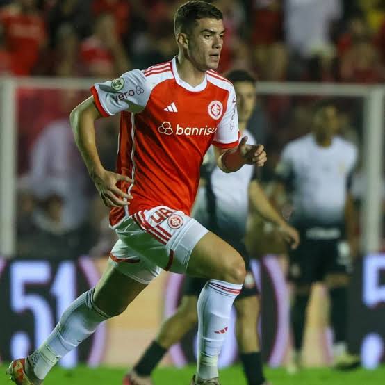 O Botafogo-PB está negociando com o centroavante Lucca Drummond,  de 22 anos, cria das bases do São Paulo e Internacional, por onde se profissionalizou.

🗞️ <a href="/IagoSarinho/">Iago Sarinho</a> 
📸 Divulgação/Inter