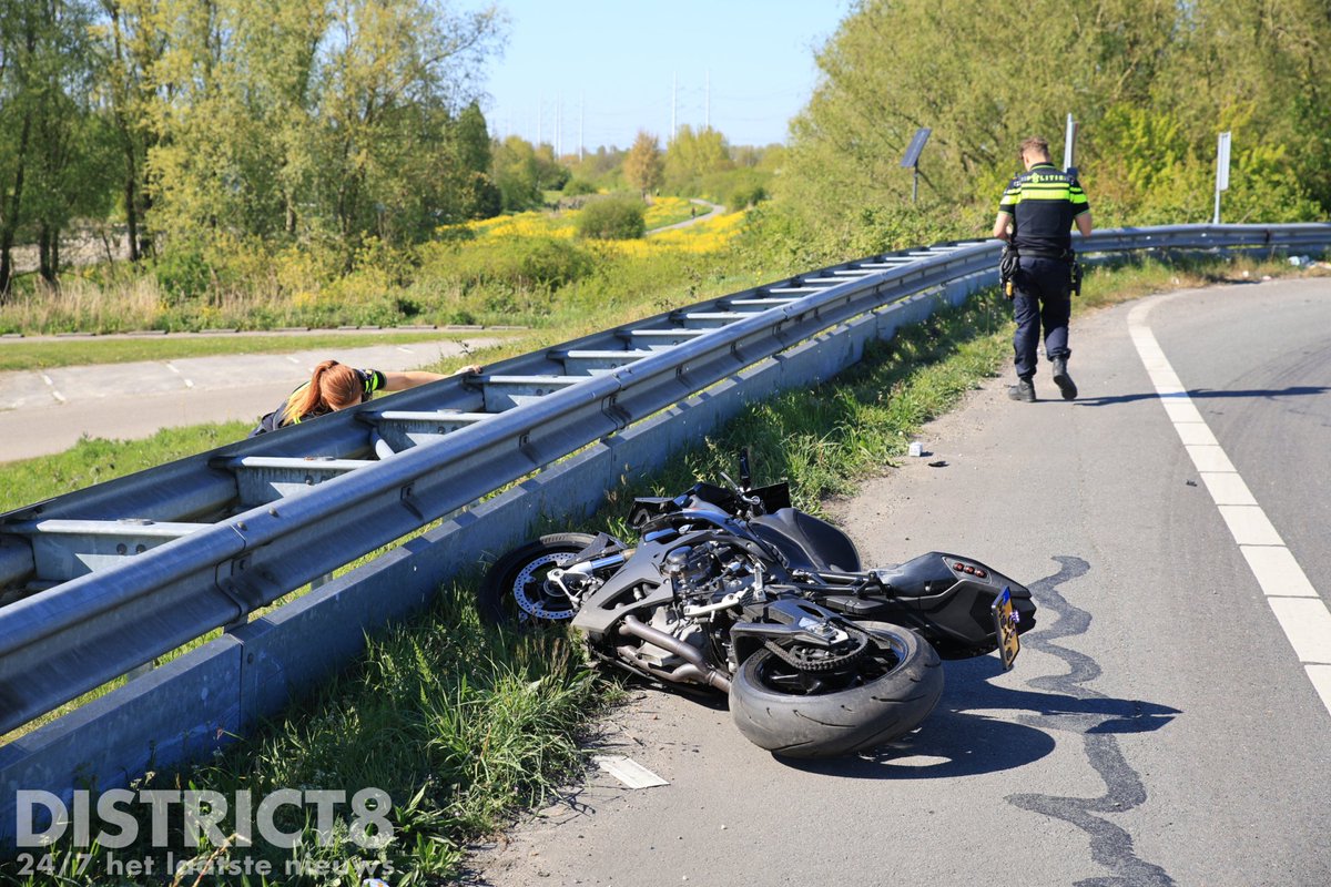 Motorrijder uit de bocht gevlogen op A4