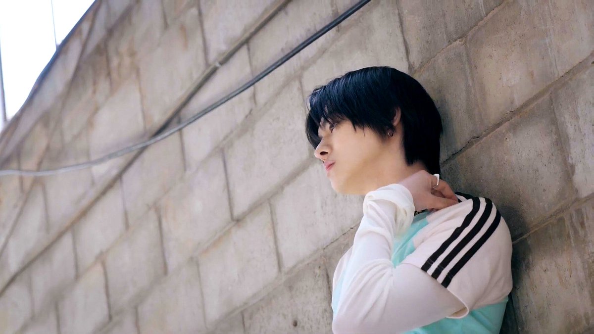 𝐋.𝐜𝐨𝐫𝐞 tweet media