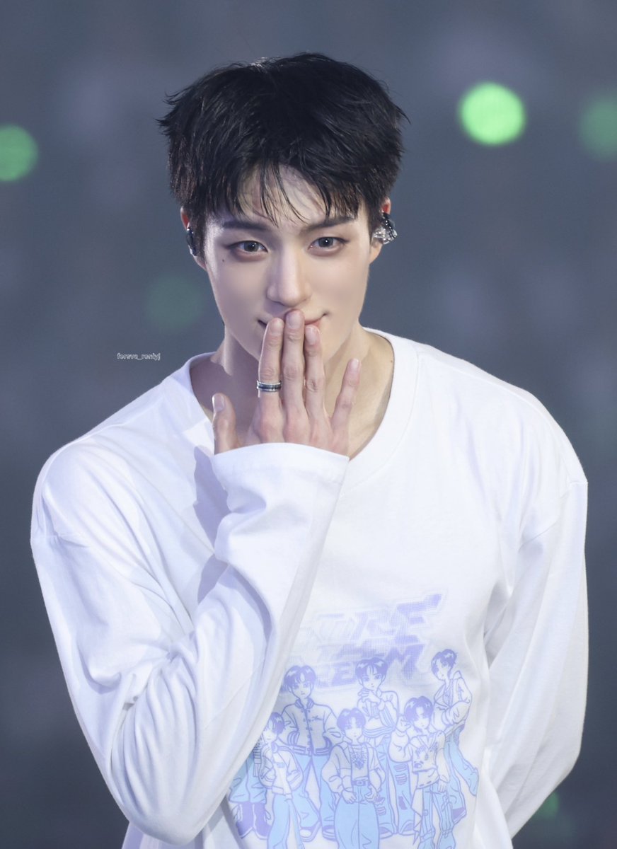 .◜ㅇ◝ tweet media