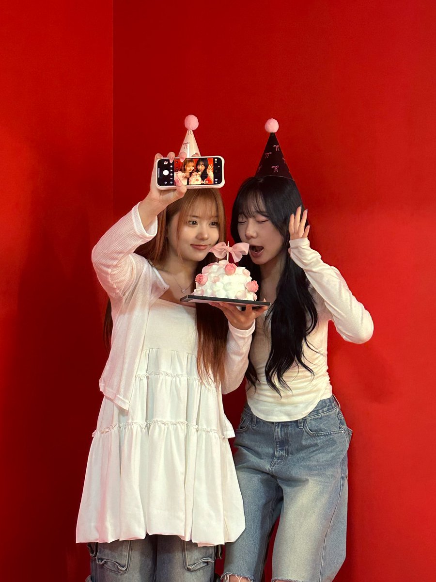 redsodacircle's tweet photo. 리나의 생일을 추카합니다 🎶🥳

#redsodacircle #레드소다써클 #RSC #레소클
#유리나 #리나 #구하루 #하루 #rina #haru https://t.co/AG5GnJdhr0