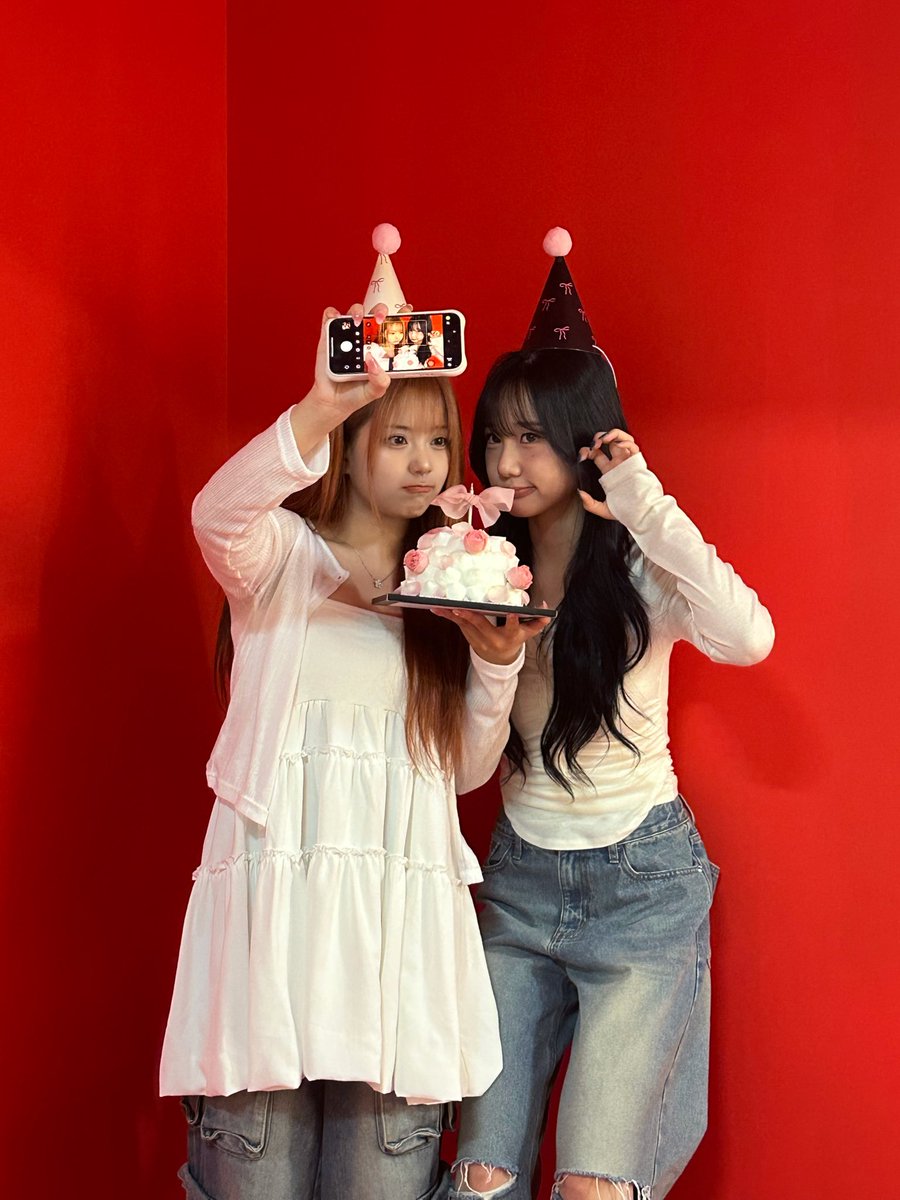 redsodacircle's tweet photo. 리나의 생일을 추카합니다 🎶🥳

#redsodacircle #레드소다써클 #RSC #레소클
#유리나 #리나 #구하루 #하루 #rina #haru https://t.co/AG5GnJdhr0