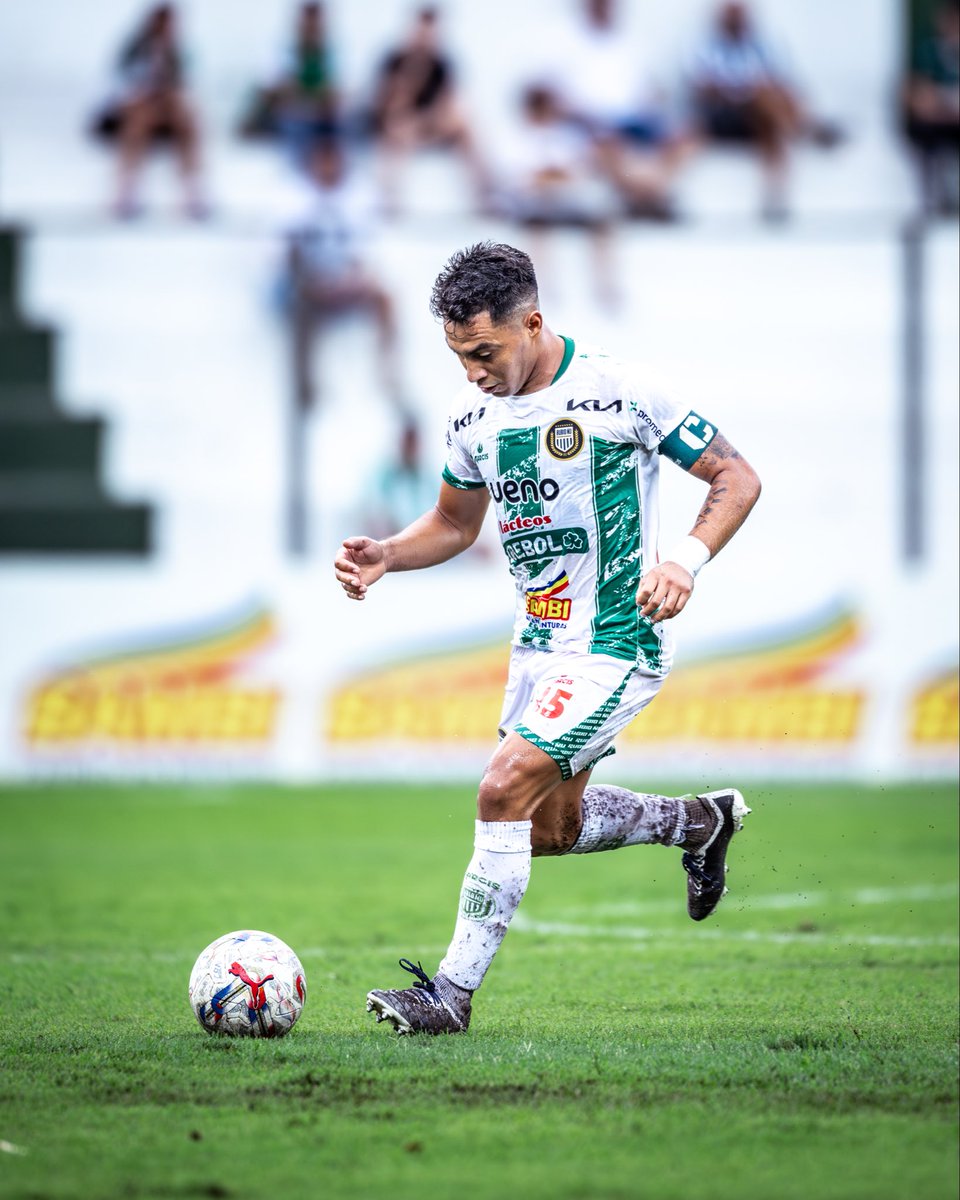 pika8lucena's tweet photo. Vamos @rubionu1913 ⚽️🏟️🤟🏾 https://t.co/29TQHnaASZ