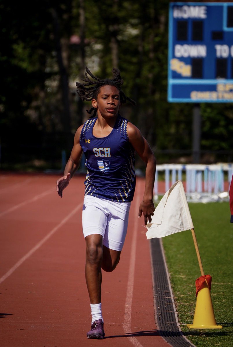 Mehkirose4's tweet photo. Right place, right time… same mindset.
#SCHtrack #PAtrack #mid-distance #BuiltDifferent #BlueDevils #Milesplit
SCH (MS) vs Penn Charter https://t.co/Ezd8OkLpCR