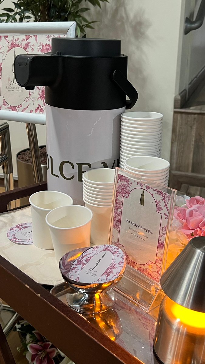 CAMSJ_VISION's tweet photo. 🎉✨  
نبارك لفريق تخصص تقنية علم الأعصاب فوزهم في مسابقة عباقرة CAMSJ 👏🧠  

الفريق الفائز:  
حوراء النخلي  
الجازي العتيبي  
الجوهرة تركي  

كل الفخر بإنجازكم المميز 🌟  
وشكر خاص لراعي المسابقة @.ladolcevita.trolly على دعمهم المستمر 🤍 https://t.co/yCnLzyPK41