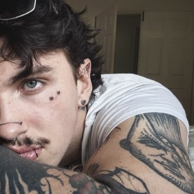 nathaniel. tweet media