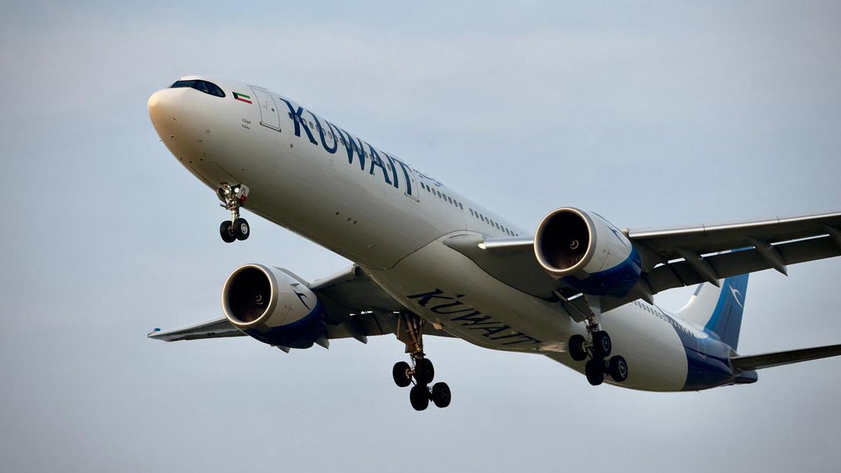 cochinaviation's tweet image. Identify the widebody 👀✈️

Twin engines, sleek nose, and that signature Kuwait Airways livery… but can you name this beauty?

Drop your guesses below 👇

📸 Fadhil

#AvGeek #PlaneSpotting #GuessTheAircraft