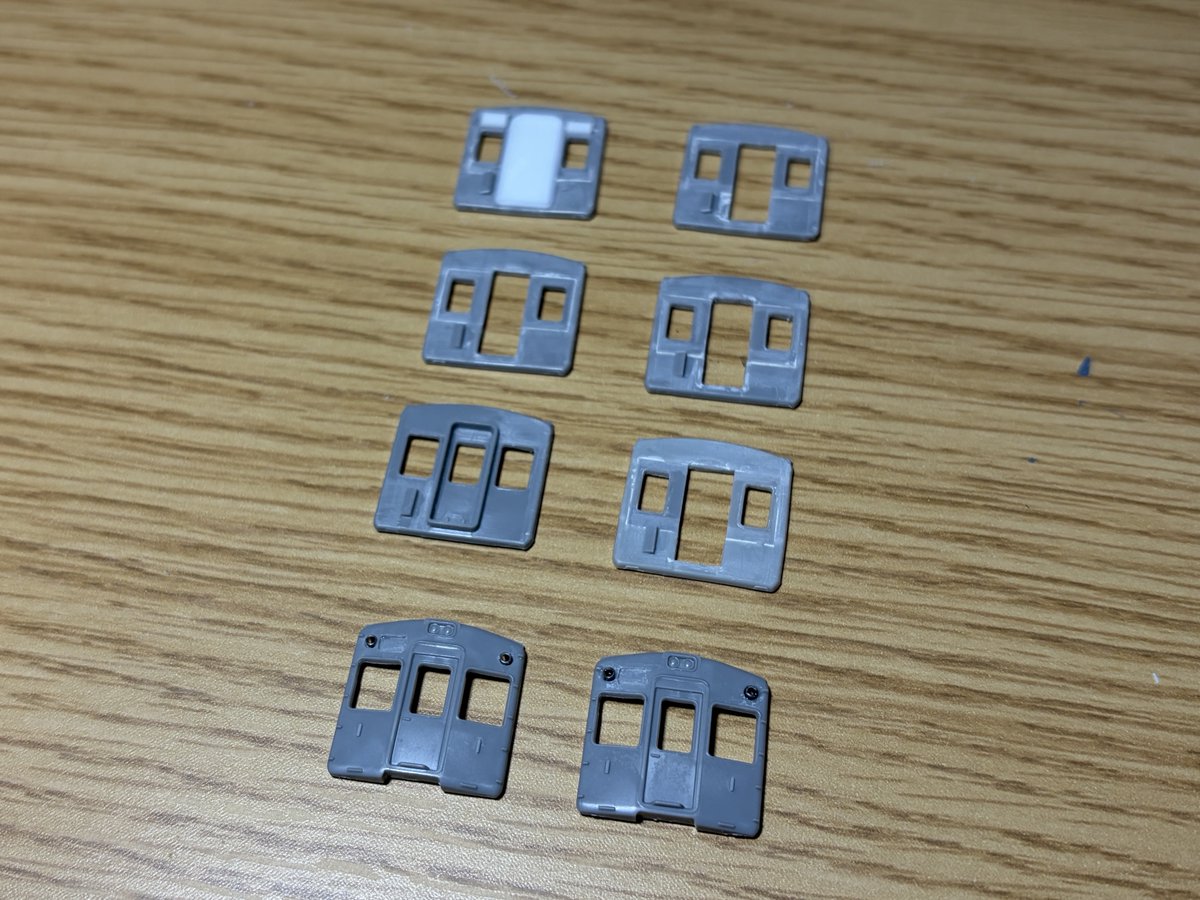 顔と妻板をちまちまと製作中
#阪急キットを作ろう