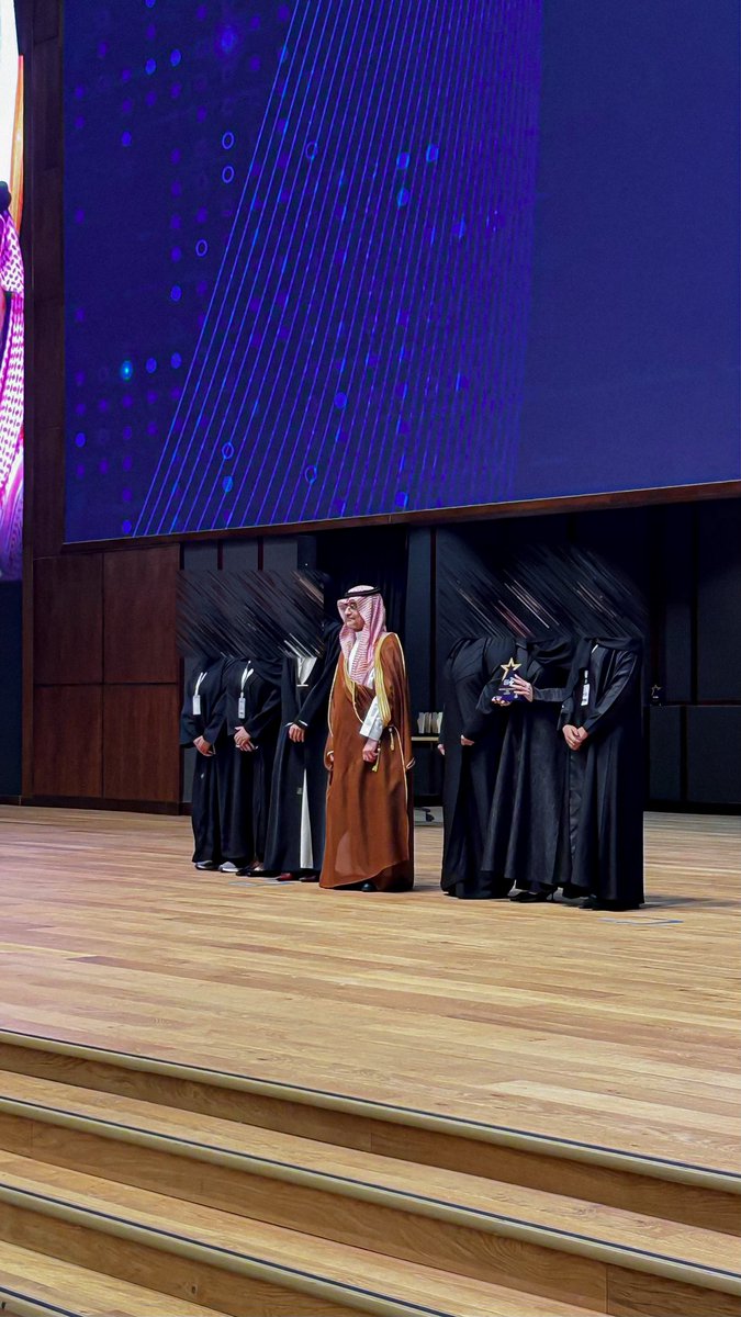 هَنا 🏦. tweet media