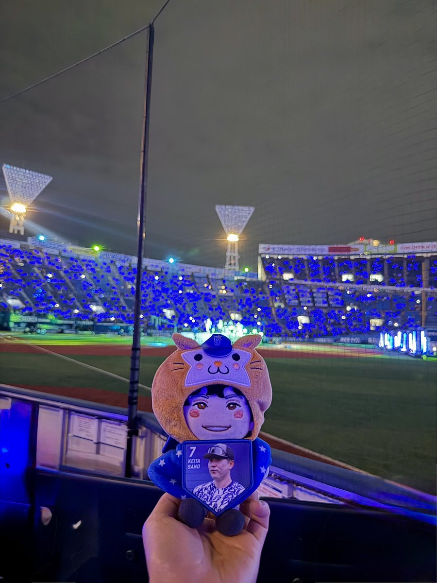 たろす tweet media