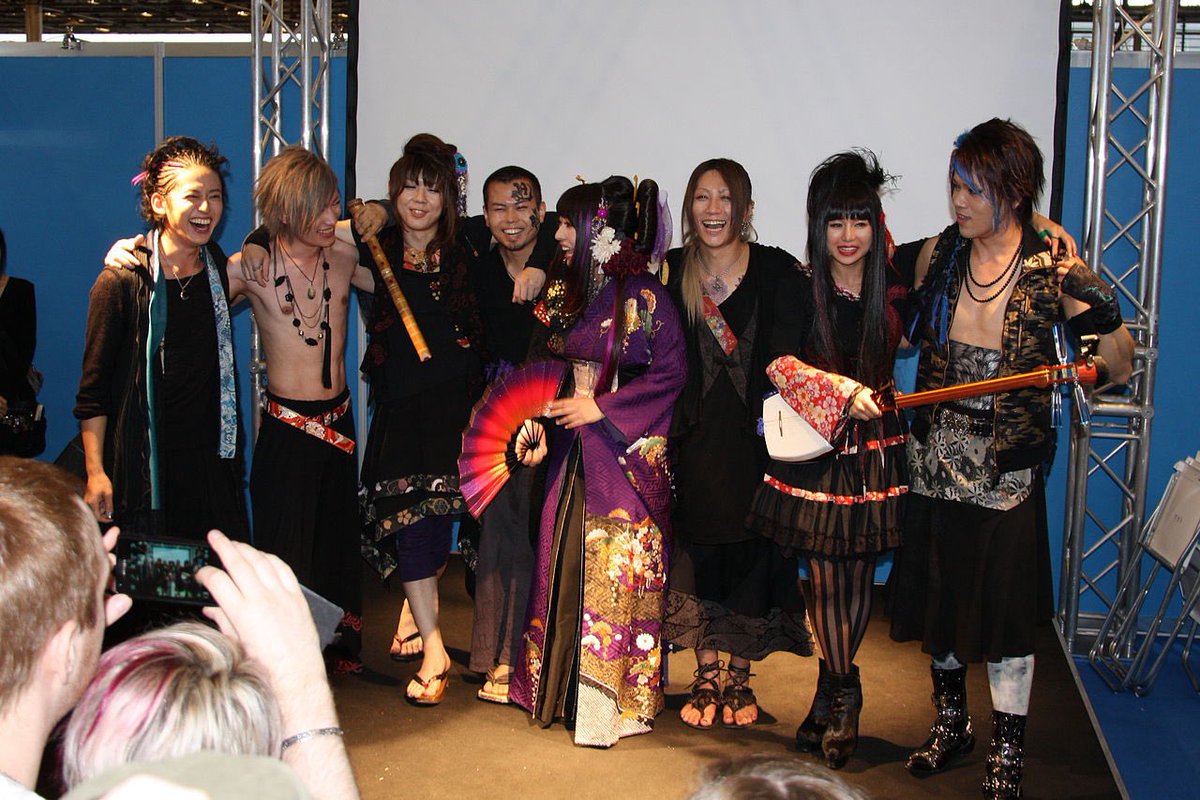 _ninagawa_ tweet picture