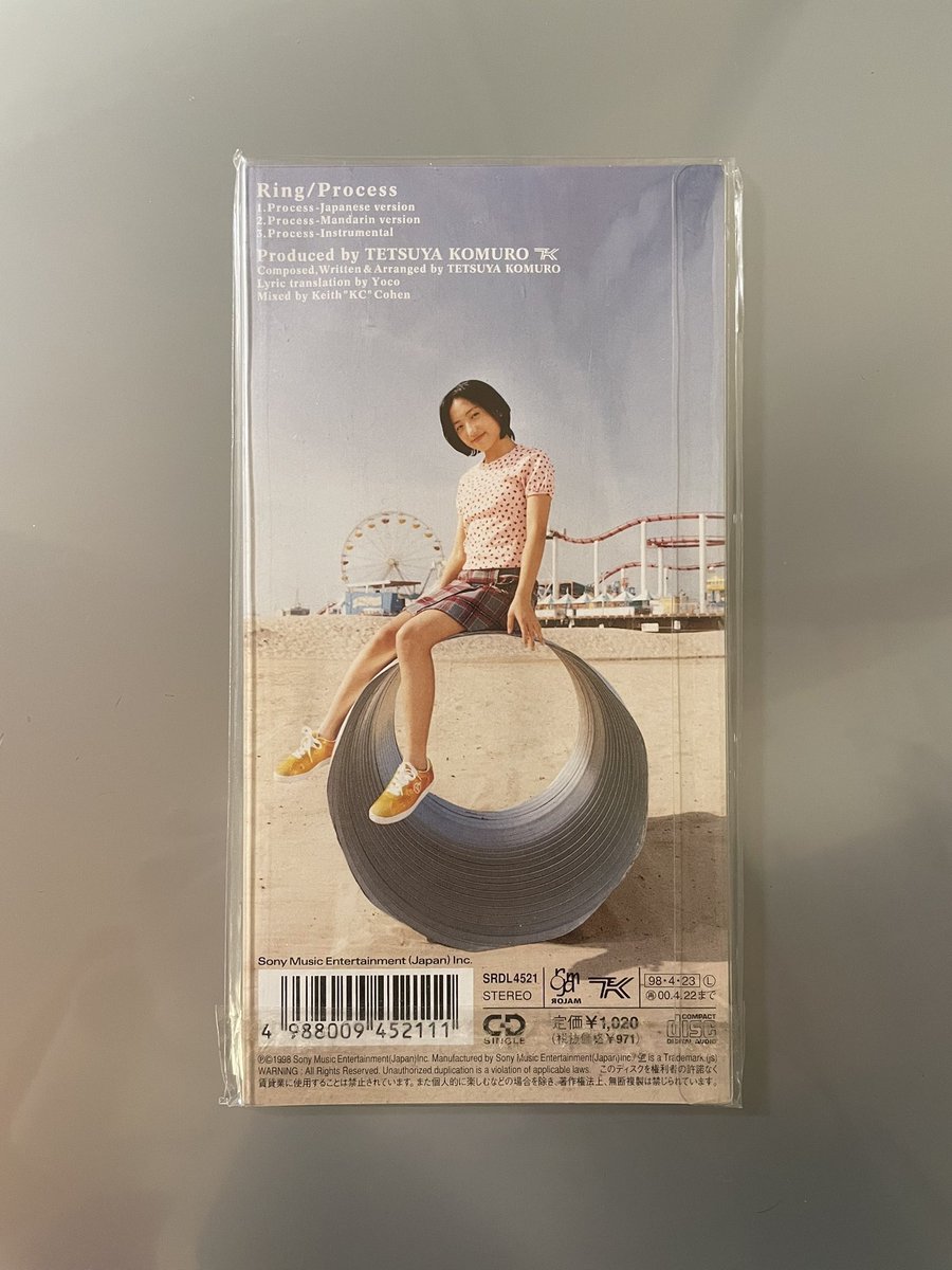 hanimage58's tweet image. 1998年4月23日にRingの「Process」が発売されて28周年。1997年に小室哲哉さんが番組監修していたテレビ番組「小室魔力」のオーディションでグランプリを獲得しデビューされました。台湾出身のチャーミングなお嬢さんでした。デビュー曲に相応しいワクワクする格好良さがございます。
#Ring
#Process