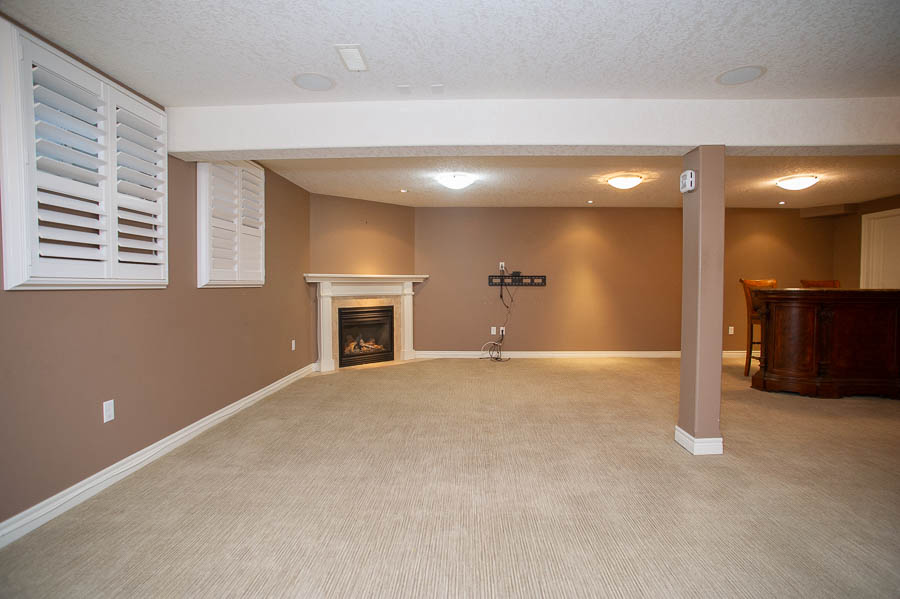 TeamKateAgents's tweet image. #ForSale! 48-655 Park Road North in #Brantford's Madison Park complex is a spectacular 2-storey home with 2 bedrooms and 3.5 bathrooms plus a fully finished basement. Listed at $649,900. #RealEstate 
Revel Realty Inc. - The Kate Broddick Team
Kate Broddick - Real Estate Sales Rep