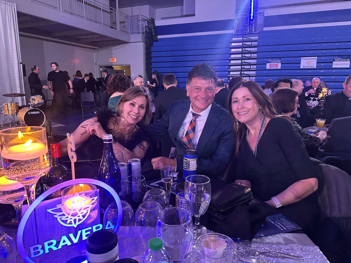 braverabank's tweet photo. We had an incredible evening at the Saints Ball this past weekend supporting the five Catholic schools in Bismarck. It was inspiring to see our community come together to make a meaningful difference in the lives of students.🙌
#ForgeYourPath #Community #Bismarck #NorthDakota https://t.co/kzZWJzZKbB