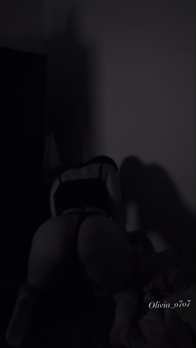 Olivia_o7o7's tweet photo. 哥哥總說他喜歡從後面來 到底是為什麼😣 https://t.co/AQEGEGMNQS