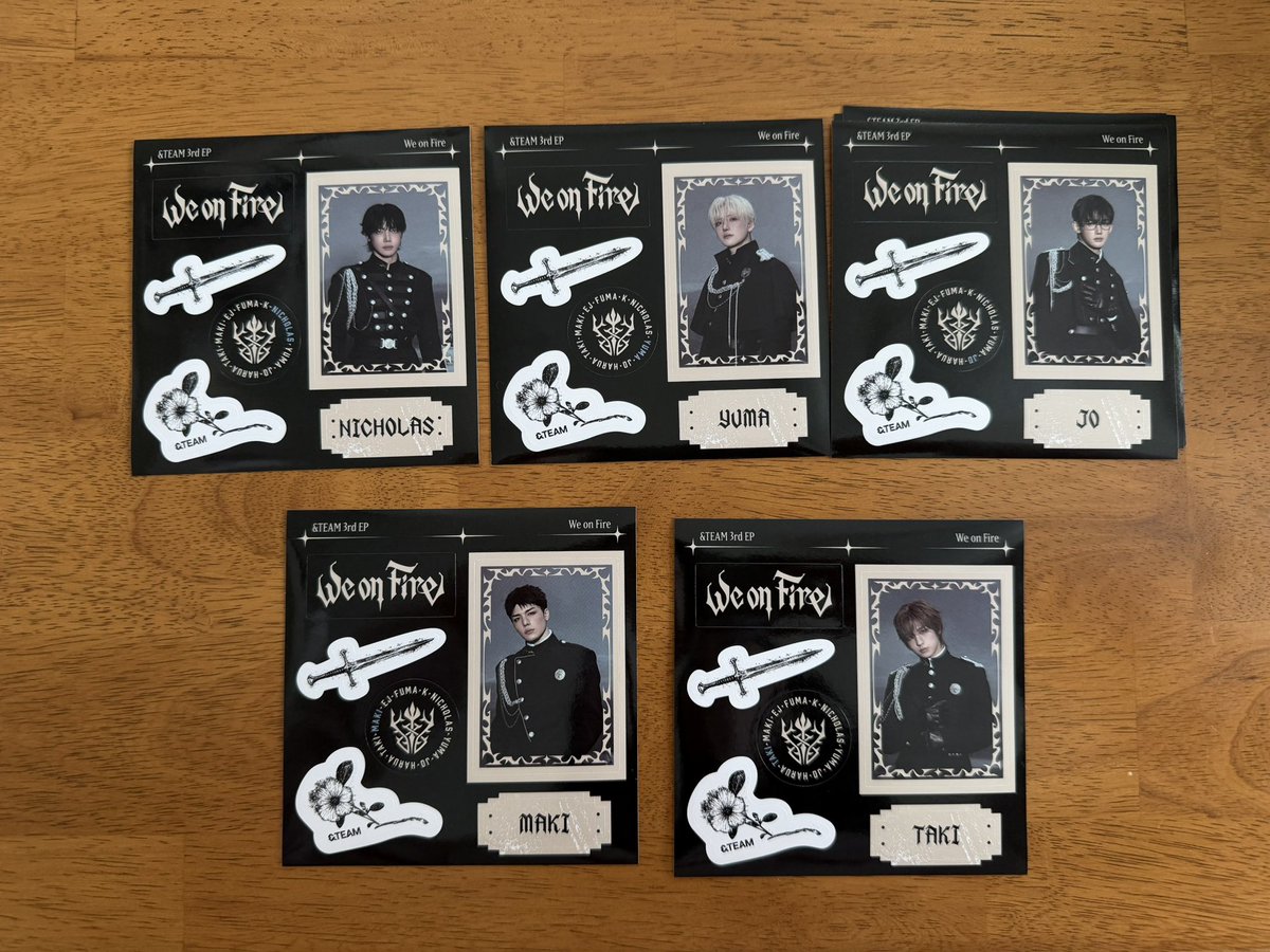 hk_bi9's tweet photo. &amp;TEAM We on Fire トレカ 交換 weverse ユニバ
コースター　ステッカー

【譲】
画像のもの

【求】
K 同種のみ◎

5/14、5/30、6/13.14会場手渡し
郵送可📮

他のポストもご覧ください！

お気軽にお声がけください🙇‍♀️

 #andTEAM交換  #andTEAM_交換  #andTEAM求 #andTEAM買取 https://t.co/2fmvGtXlHn