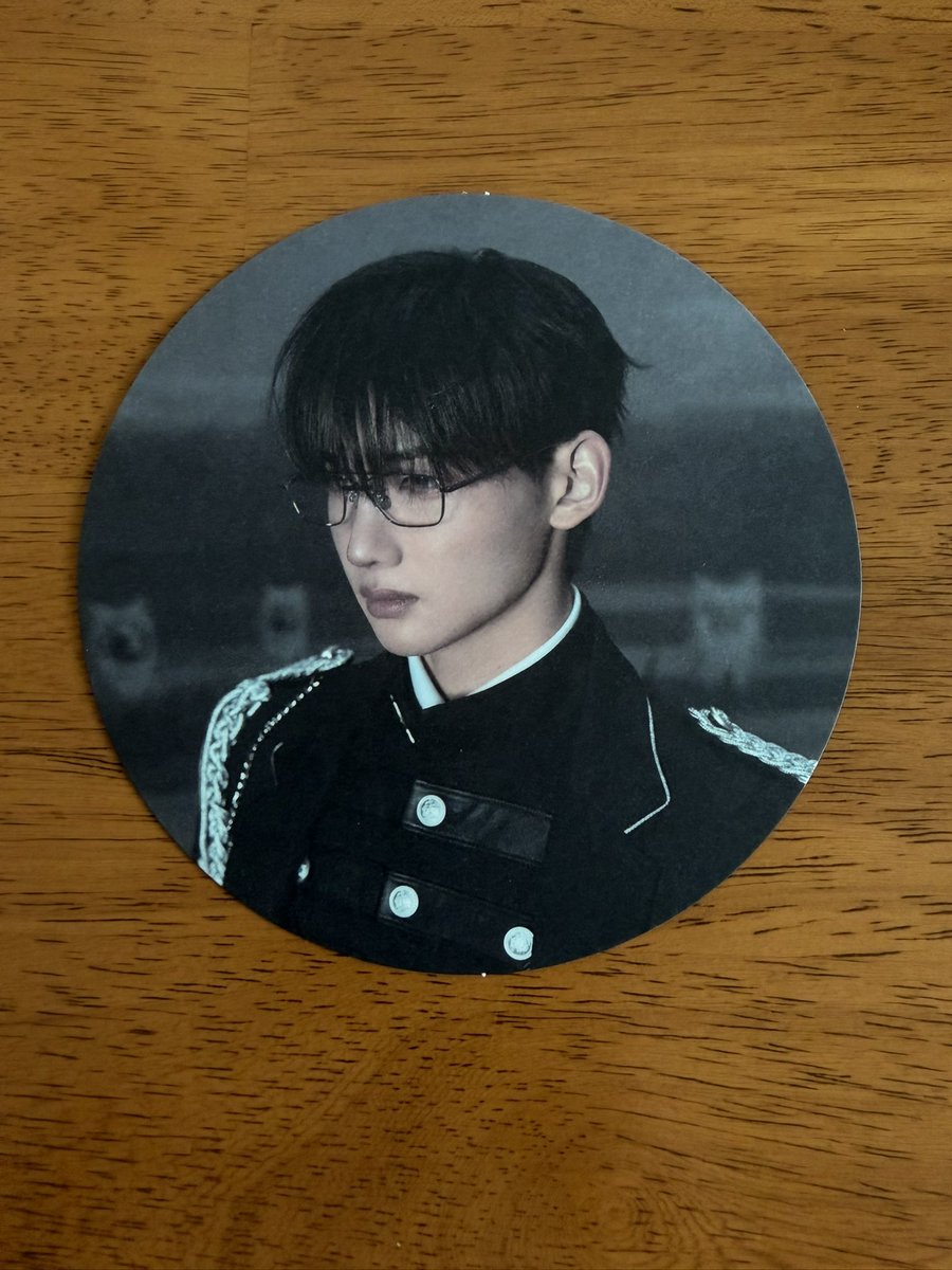 hk_bi9's tweet photo. &amp;TEAM We on Fire トレカ 交換 weverse ユニバ
コースター　ステッカー

【譲】
画像のもの

【求】
K 同種のみ◎

5/14、5/30、6/13.14会場手渡し
郵送可📮

他のポストもご覧ください！

お気軽にお声がけください🙇‍♀️

 #andTEAM交換  #andTEAM_交換  #andTEAM求 #andTEAM買取 https://t.co/2fmvGtXlHn
