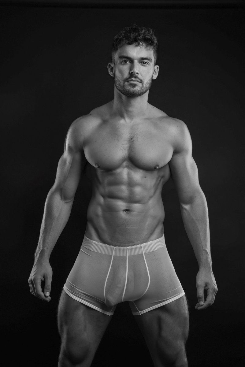 B&W Erotic tweet media