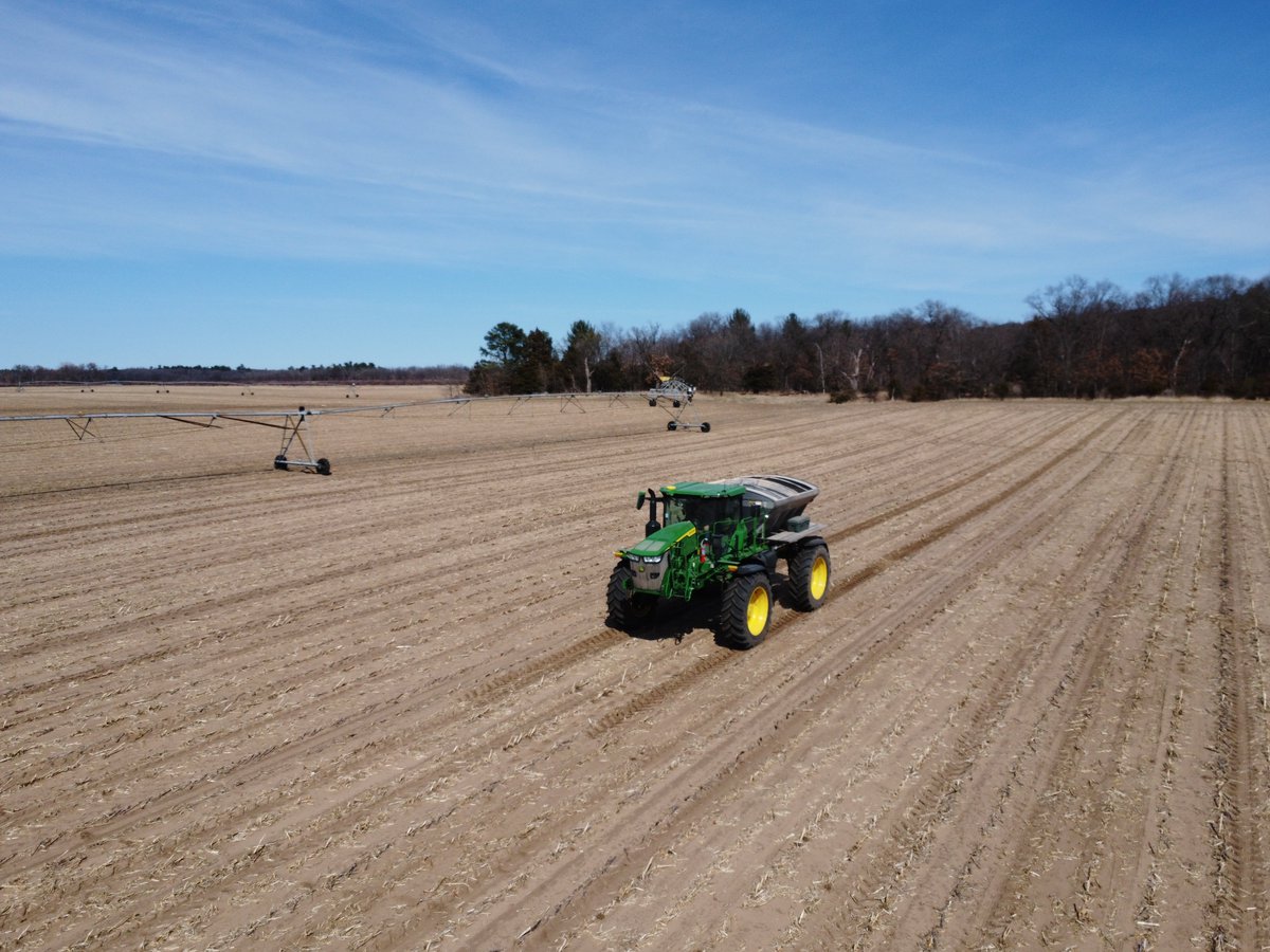 AlliedCoop's tweet photo. Happy Earth Day from Allied Cooperative! 🌱
Every day is Earth Day in agriculture.  From the way we manage nutrients to how we protect crops and care for the soil, the decisions made in the field today help shape the land for tomorrow. Stewardship isn’t just a goal—it’s the job. https://t.co/MxQwnCxExn