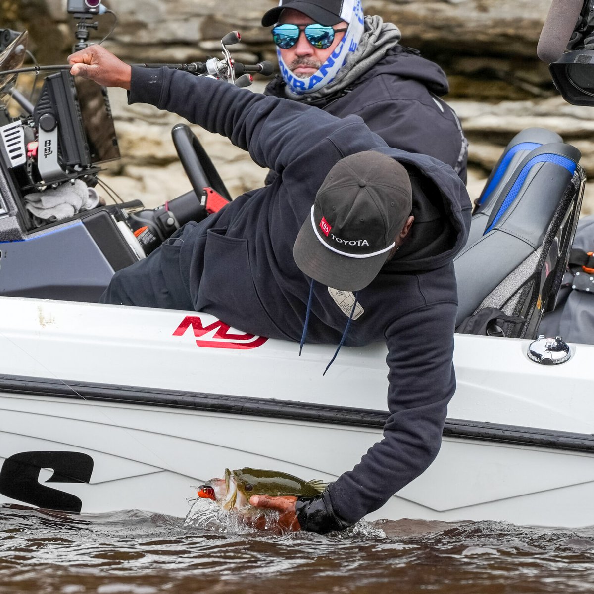 MajorLeagueFish's tweet photo. Gone just a few days and we already miss it. What a phenomenal week in Missouri. 👏
@BassProShops #fishing #bassfishing #REDCREST #photography https://t.co/VFQHuDg9TV