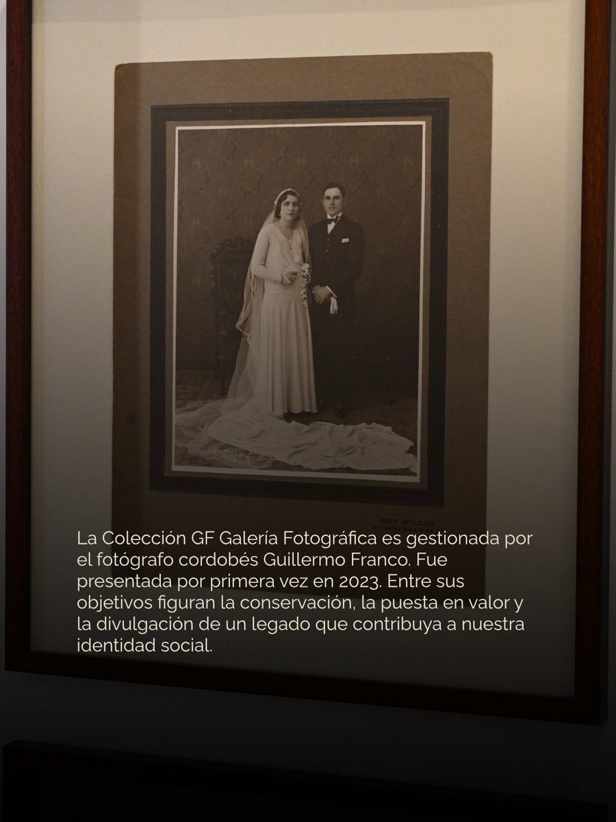 MuseoDionisi's tweet photo. 𝗠𝘂𝗲𝘀𝘁𝗿𝗮 𝗲𝗻 𝗲𝘅𝗵𝗶𝗯𝗶𝗰𝗶ó𝗻 𝗱𝗲𝗹 𝟮𝟬 𝗱𝗲 𝗺𝗮𝗿𝘇𝗼 𝗮𝗹 𝟮𝟲 𝗱𝗲 𝗷𝘂𝗹𝗶𝗼 𝗱𝗲 𝟮𝟬𝟮𝟲.

📸 𝗖𝗢𝗟𝗘𝗖𝗖𝗜Ó𝗡 𝗚𝗙 𝗚𝗔𝗟𝗘𝗥Í𝗔 𝗙𝗢𝗧𝗢𝗚𝗥Á𝗙𝗜𝗖𝗔
𝘓𝘢 𝘪𝘮𝘢𝘨𝘦𝘯 𝘮𝘶𝘦𝘴𝘵𝘳𝘢 𝘭𝘰 𝘲𝘶𝘦 𝘧𝘢𝘭𝘵𝘢. 𝘓𝘢 𝘱𝘢𝘭𝘢𝘣𝘳𝘢 𝘯𝘰𝘮𝘣𝘳𝘢 𝘭𝘰 𝘲𝘶𝘦 𝘧𝘶𝘦 https://t.co/SQeOmkMbol