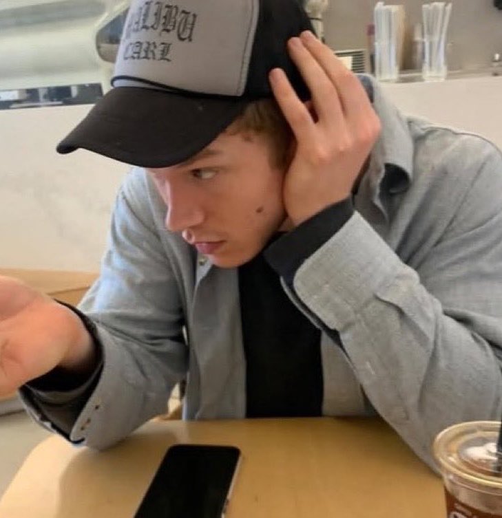 Connor Storrie As Cake tweet media