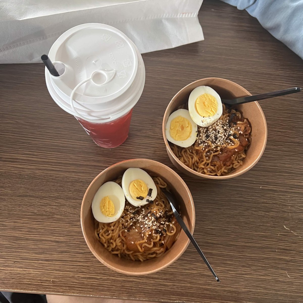 areethass's tweet photo. today's date session with @otherdevan ft dips at perpus ui https://t.co/8jZM5swNZS