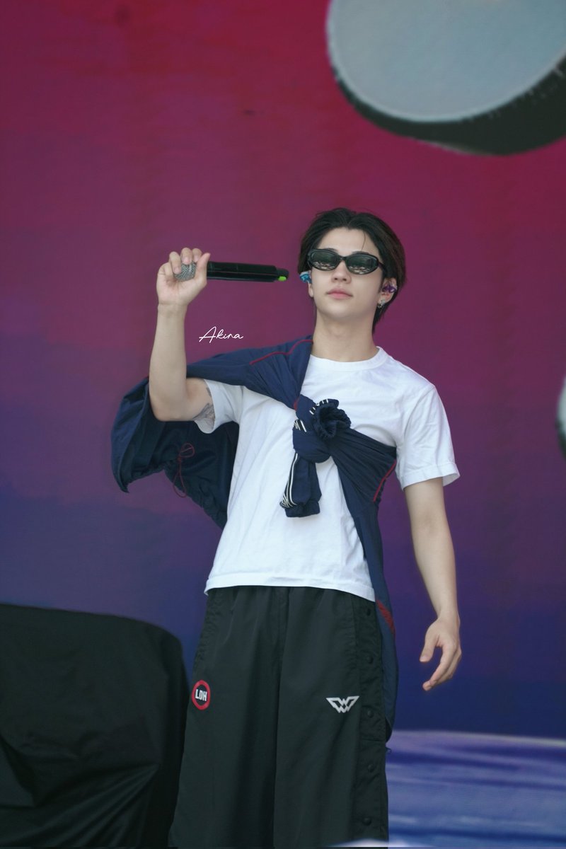 Light_Akira's tweet image. กีจังก้อตุ้วเท่านี้ยยยยย์ 🤏🏻 3ขวบเท่านั้นนนนน
#SuperFluid #SuperFluid2026
#KingPowerSongkran2026
#WHHinThailand
#WOLFHOWLHARMONY #WHH #GHEE