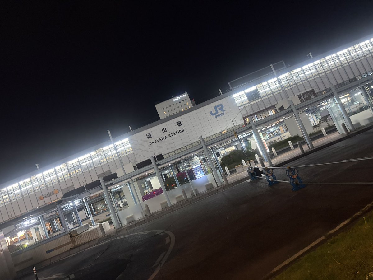 SHUさん tweet media