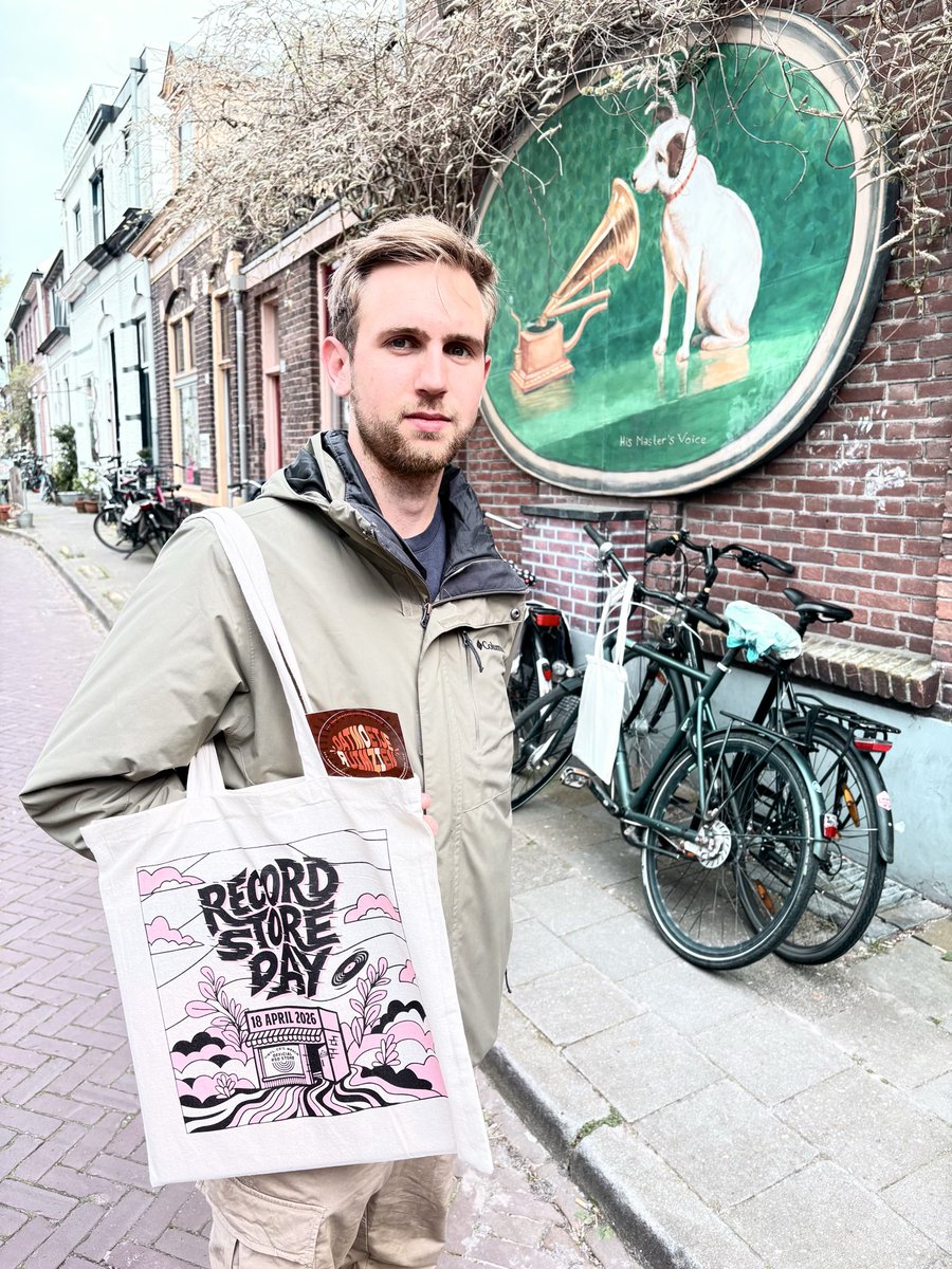 DatRuimZien's tweet image. @recordstoredaynl Topper… #zwolle #zwollywood #tshirtdesign #zwollemijnstad