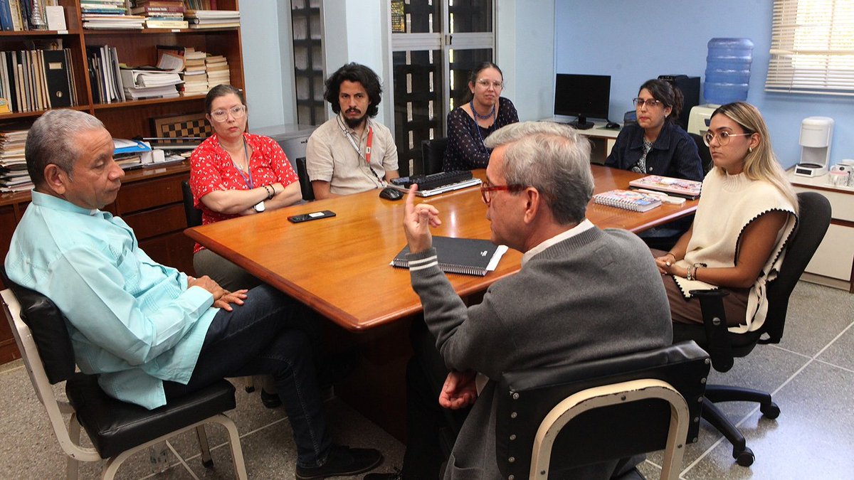 Extensión Social UCAB tweet media