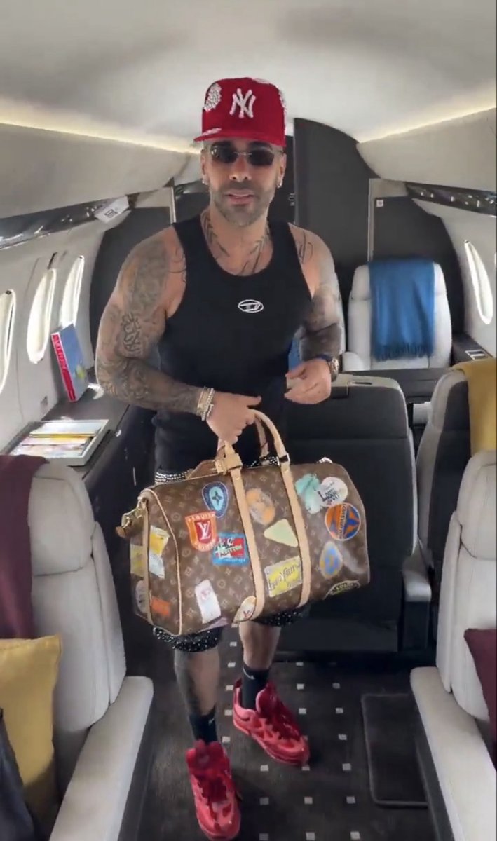 الأحداث العالمية tweet media