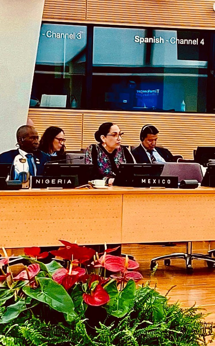 MisionMexRoma's tweet photo. México renueva su marco de cooperación estratégica 2026-2031 con el #IFAD (COSOP) con gran apoyo e interés por los elementos innovadores de financiamiento a la población rural. Celebramos que el nuevo COSOP profundice su enfoque estratégico en el trinomio mujer-campo-resiliencia. https://t.co/LHOw6dMqVm