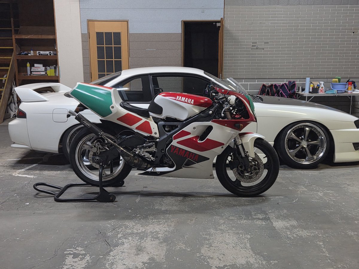 バイク乗りたいぞ