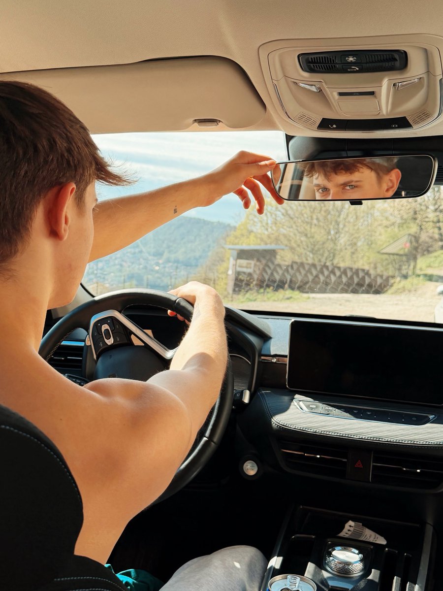 Danny Kasatik tweet media