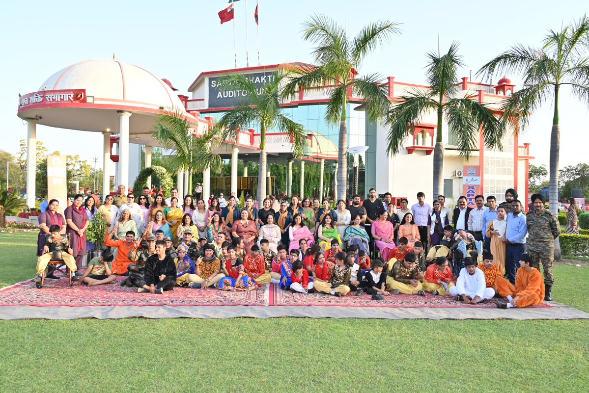SWComd_IA's tweet image. #Inclusivity #SpecialAbility #Empowerment 

Sapta Shakti ASHA School celebrated Annual Day with great zeal and enthusiasm showcasing outstanding abilities, skill and talent of specially abled children. The event further affirmed the ‘Vision of Inclusivity’ of #SaptaShaktiCommand,