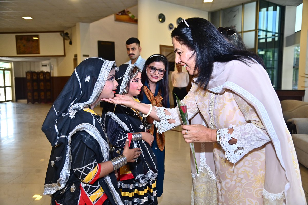 SWComd_IA's tweet image. #Inclusivity #SpecialAbility #Empowerment 

Sapta Shakti ASHA School celebrated Annual Day with great zeal and enthusiasm showcasing outstanding abilities, skill and talent of specially abled children. The event further affirmed the ‘Vision of Inclusivity’ of #SaptaShaktiCommand,