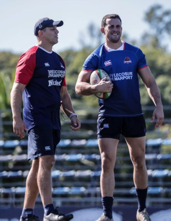 Fran_Capizzi's tweet image. #Rugby 🇦🇷 #SRA

🚨La noticia del día 

Emiliano Boffelli se sumó a los entrenamientos de Capibaras XV !!!

El Puma #852 volvió a las cancha para Duendes y ahora ingresó como invitado a la franquicia del Litoral