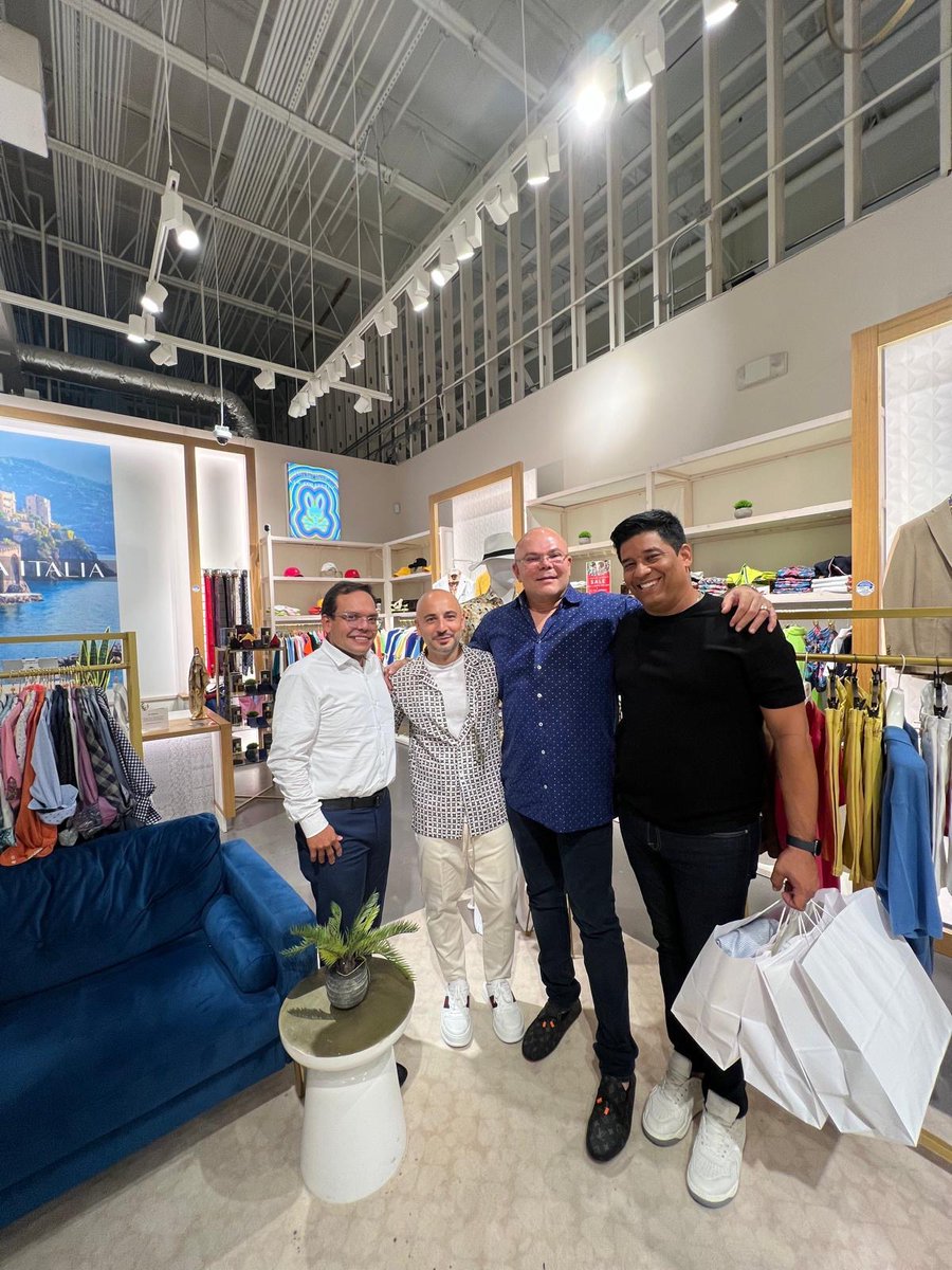 Gustavo Petro tweet media