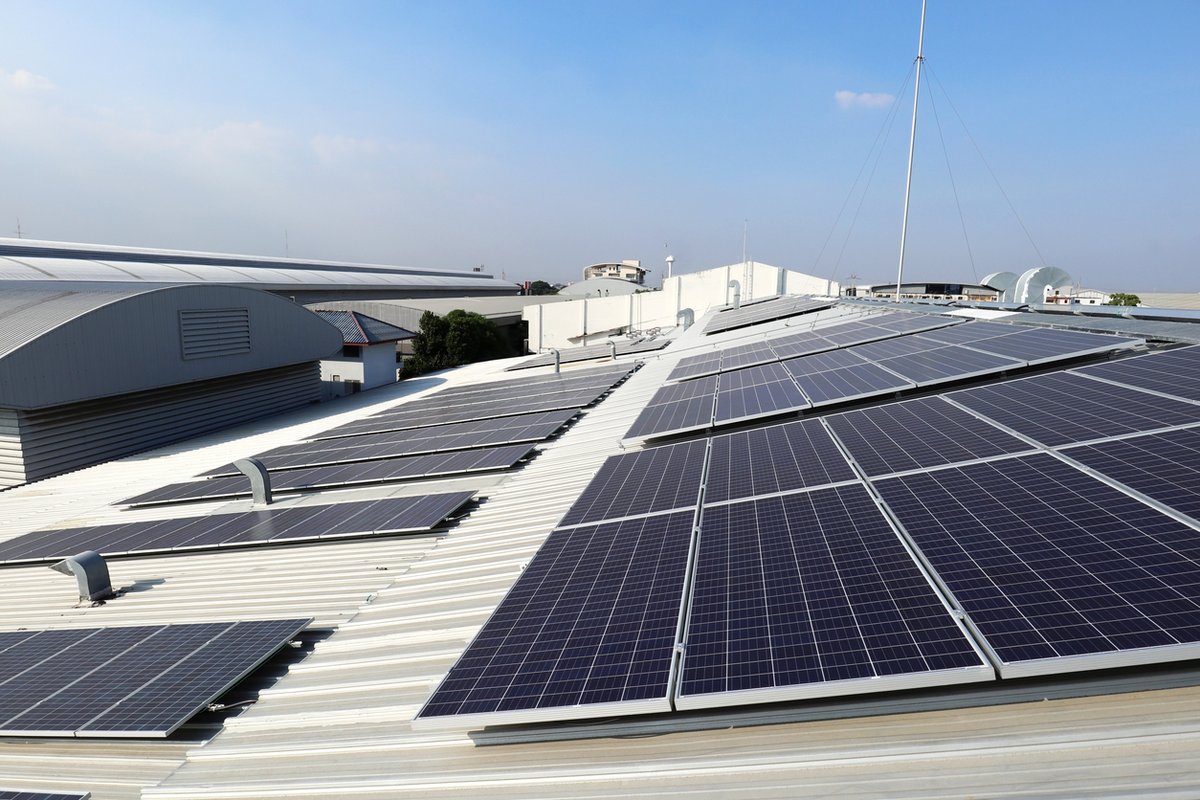 NMSsolar's tweet image. Power your business with the sun! ☀️ Commercial solar is a smart, sustainable choice. Contact us at (417) 323-2300 to learn more! netmeteringservices.com
 
#CommercialSolar #NetMeteringServices #RenewableEnergy
