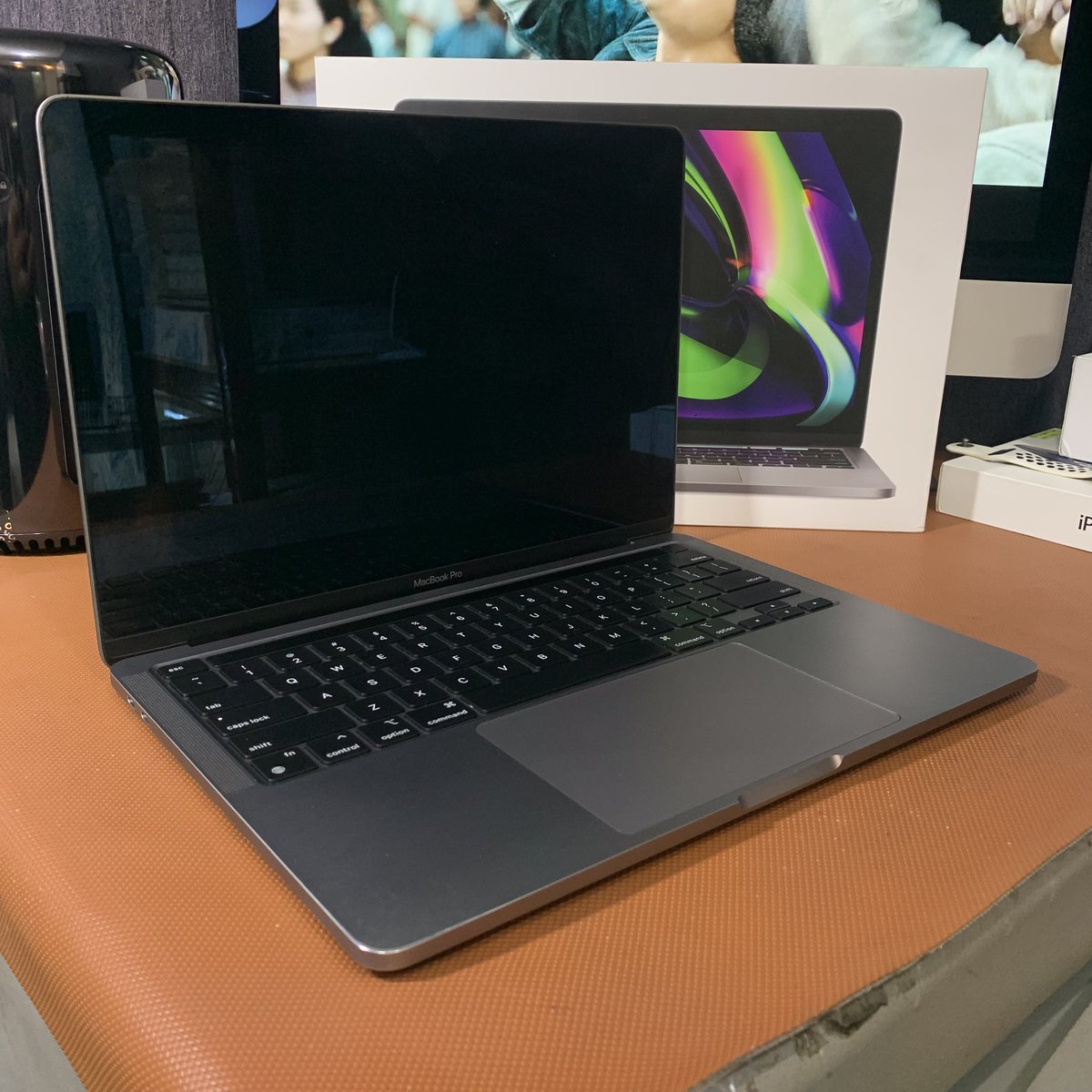 Apes Store ID tweet media