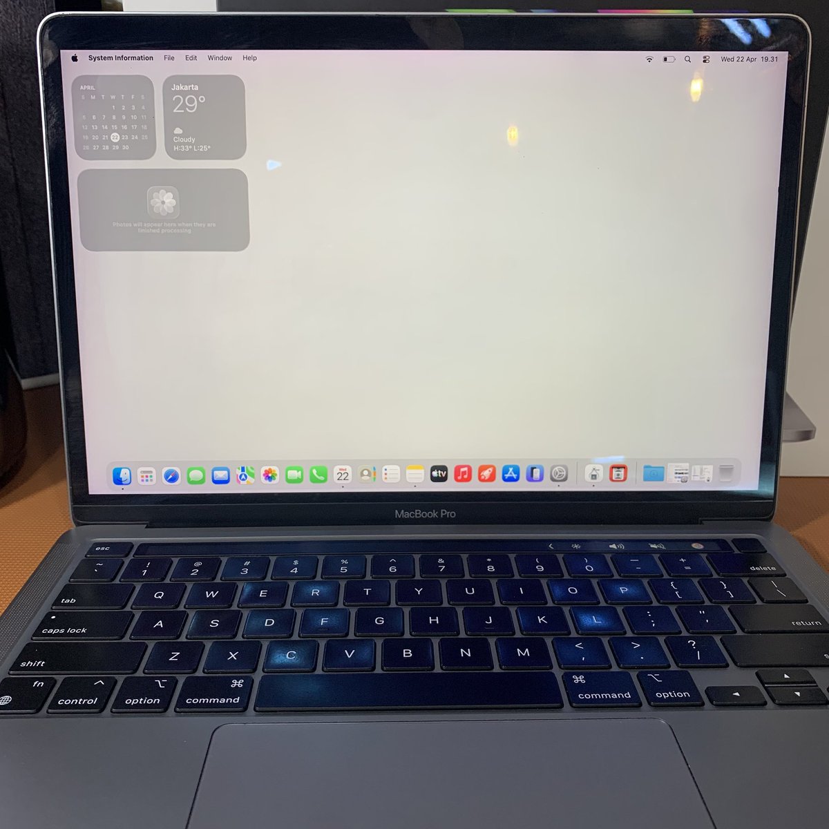 Apes Store ID tweet media