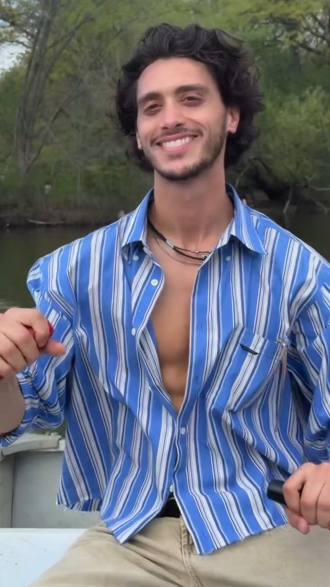 camila 🏒 tweet media