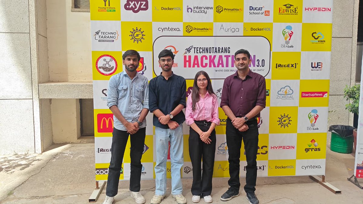 _harshbairwa_'s tweet image. Built a live AI that called a judge's phone in 28 Hours Hacathone..!
LIVE on stage — spoke Hindi, understood their 
problem &amp;amp; generated a report. 

24hrs. 4 people. 1 idea.

PanchayatAI 🇮🇳🔥

#Hackathon #BuildInPublic #100DaysOfCode @ApnacollegeX 
@ShradhaKhapra_ @TheOdinProject