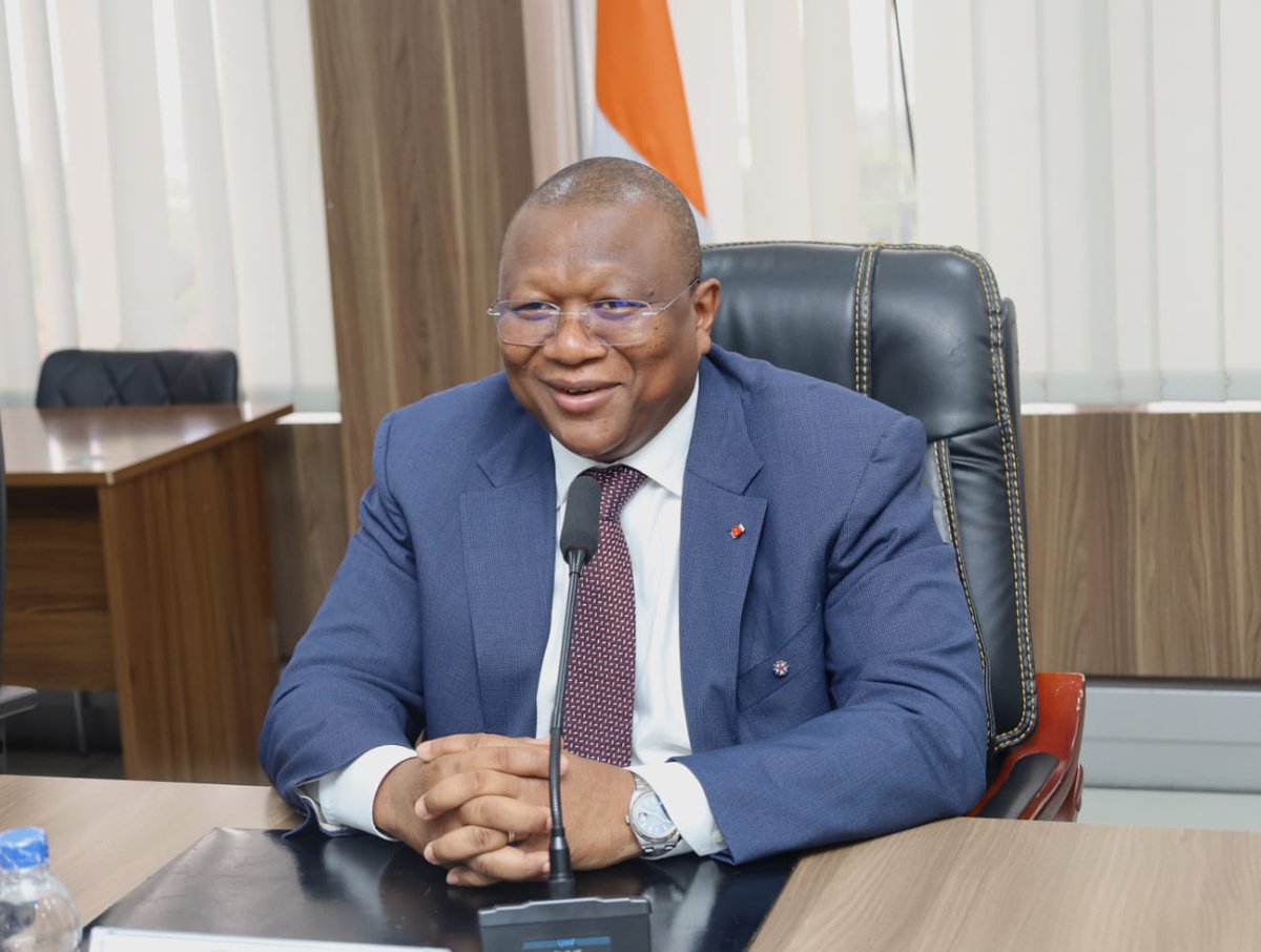 MINCOM_CI's tweet image. 4/4
Le ministre a félicité les lauréats et rappelé l’importance d’un journalisme éthique et responsable, essentiel pour renforcer la confiance des citoyens.
#Journalisme #Excellence #MICOM #CommunicationPublique #CIV