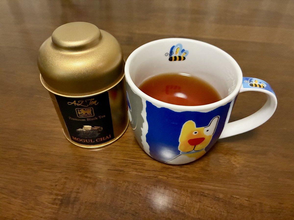 昨日と今日でAz Teaのモガールチャイを飲みきり✌️
スリランカで着香まで行うこだわりブランドです。スパイスの豊かな香りが最高でした😆

頂いた手作りフロランタンの土台はタルトかと思ったらなんと最中！
味だけでなく発想にも感動しながら頂きました☺️

＃茶好連