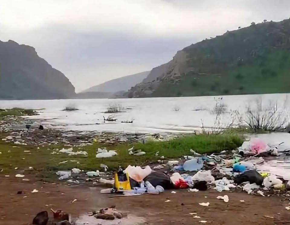 Visa policies should be reviewed to protect Kurdistan’s natural environment, with stricter enforcement against anyone who damages it.
The Iraqi arabs are know to damage wherever they go.